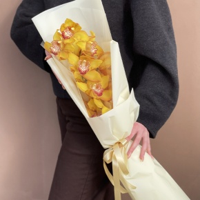 Букет из желтой орхидеи в Бронницах