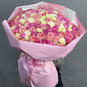 Букет из 151 кенийской розы микс (40 см) в Бронницах