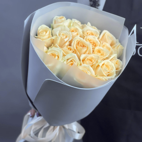 Букет из 25 роз Аваланж (50 см) в Бронницах