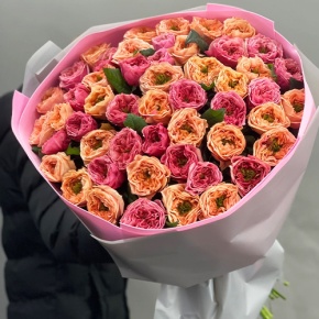 Букет "Лав ю" из 51 пионовидной розы Риджентс парк (60 см) в Бронницах