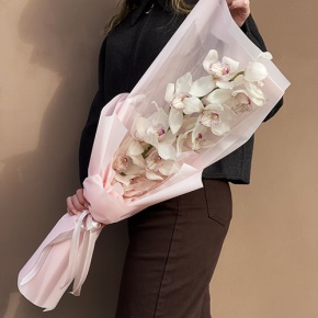 Букет из белой орхидеи в Бронницах