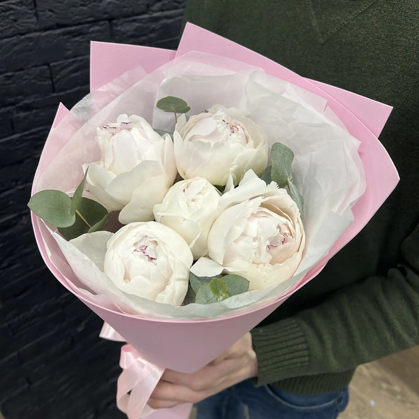 Букет из 5 пионов Одиле "Пломбир" в Бронницах