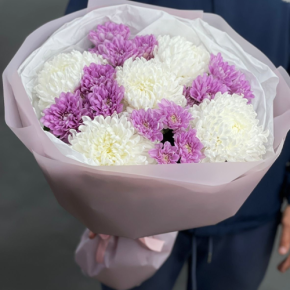 Букет "Вместе с тобой" из нежных хризантем в Бронницах