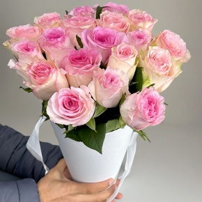 Букет из 21 розы Кения в конусе в Бронницах