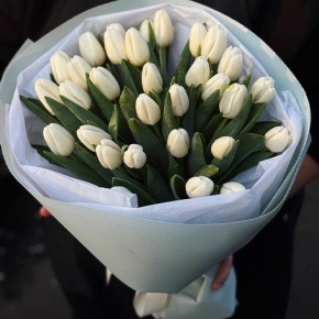 Букет из 31 белого тюльпана в Бронницах