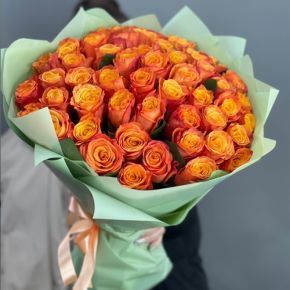 Букет из 71 огненной розы (40 см) в Бронницах