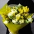 Букет из ранункулюсов и мимозы в Бронницах