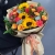 Букет "Ричи" из подсолнухов, альстромерий, гиперикума, роз, скиммии и диантусов в Бронницах
